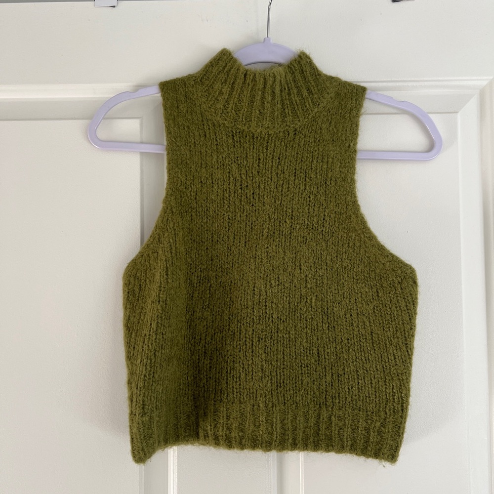 Reformation Saga Sleeveless Turtleneck Sweater